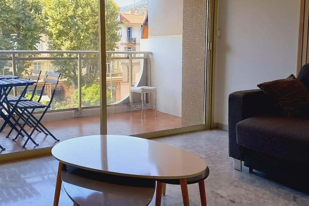 Immeuble Le Regency, Appartement 4 Pieces, 80 Metres De La Plage Ментона Экстерьер фото